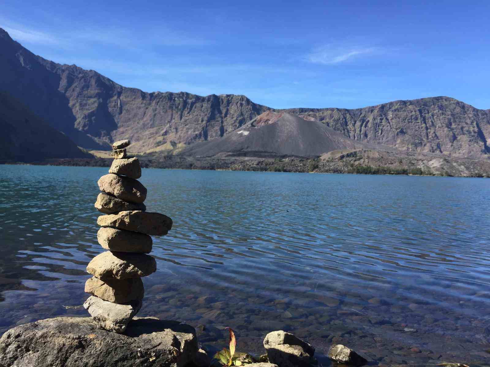 Mount Rinjani 4 Days 3 Nights Summit & Lake Trek