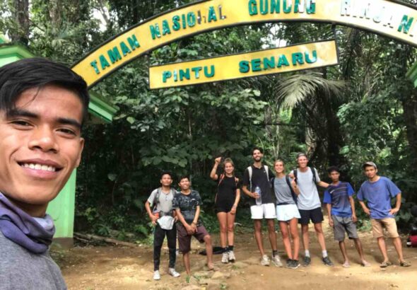 Mount Rinjani Join Group Trekking Service