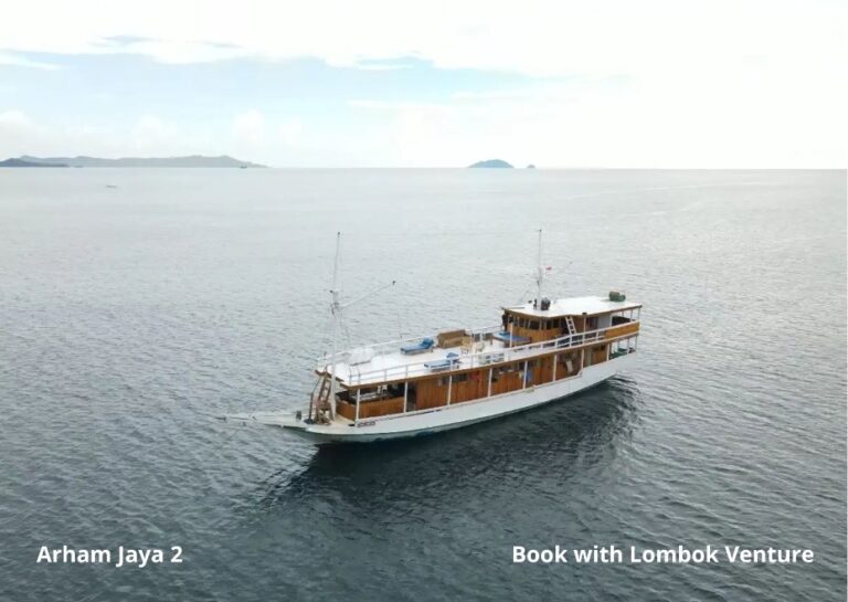 Arham Jaya 2 – Deluxe Komodo Tour 3d2n